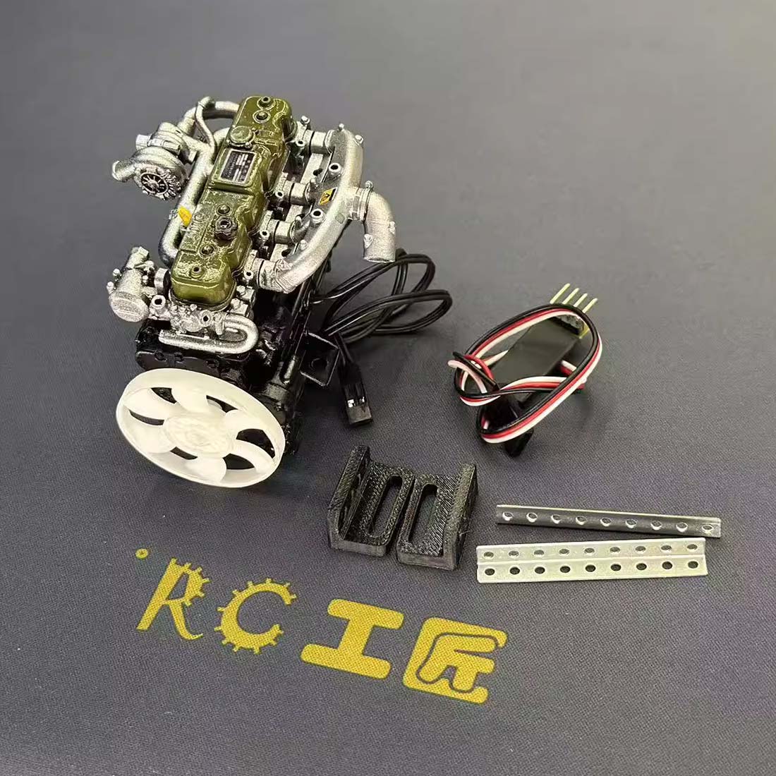 1/10 Scale Artisan Vintage Diesel Engine Model for RC Crawlers - Inline Four-Cylinder Functional Resin Edition Engine Model Diyengmod