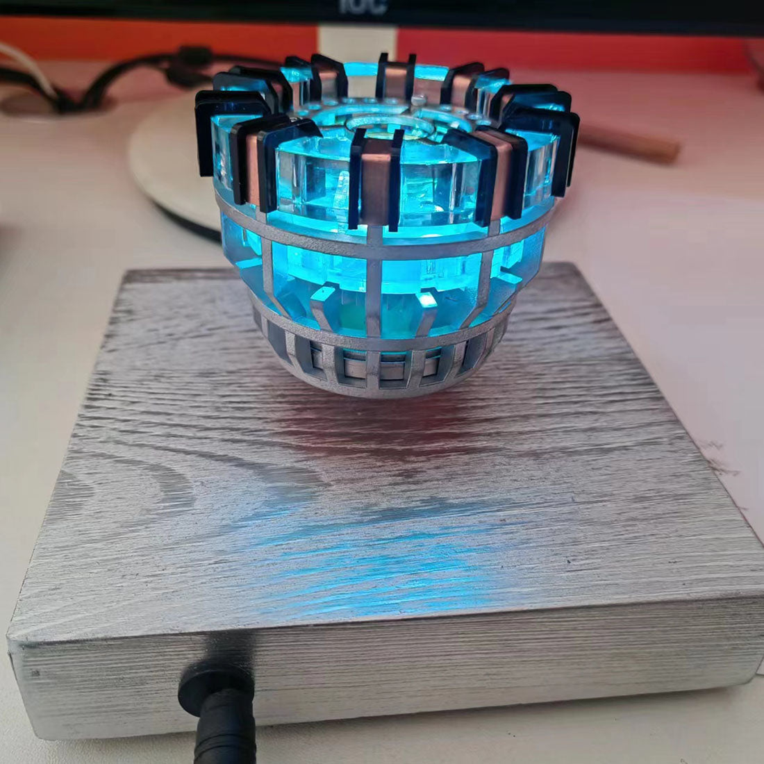 Blue Light Magnetic Levitation Reactor with Wooden Base - Creative Sci-Tech Model Engine Models Diyengmod