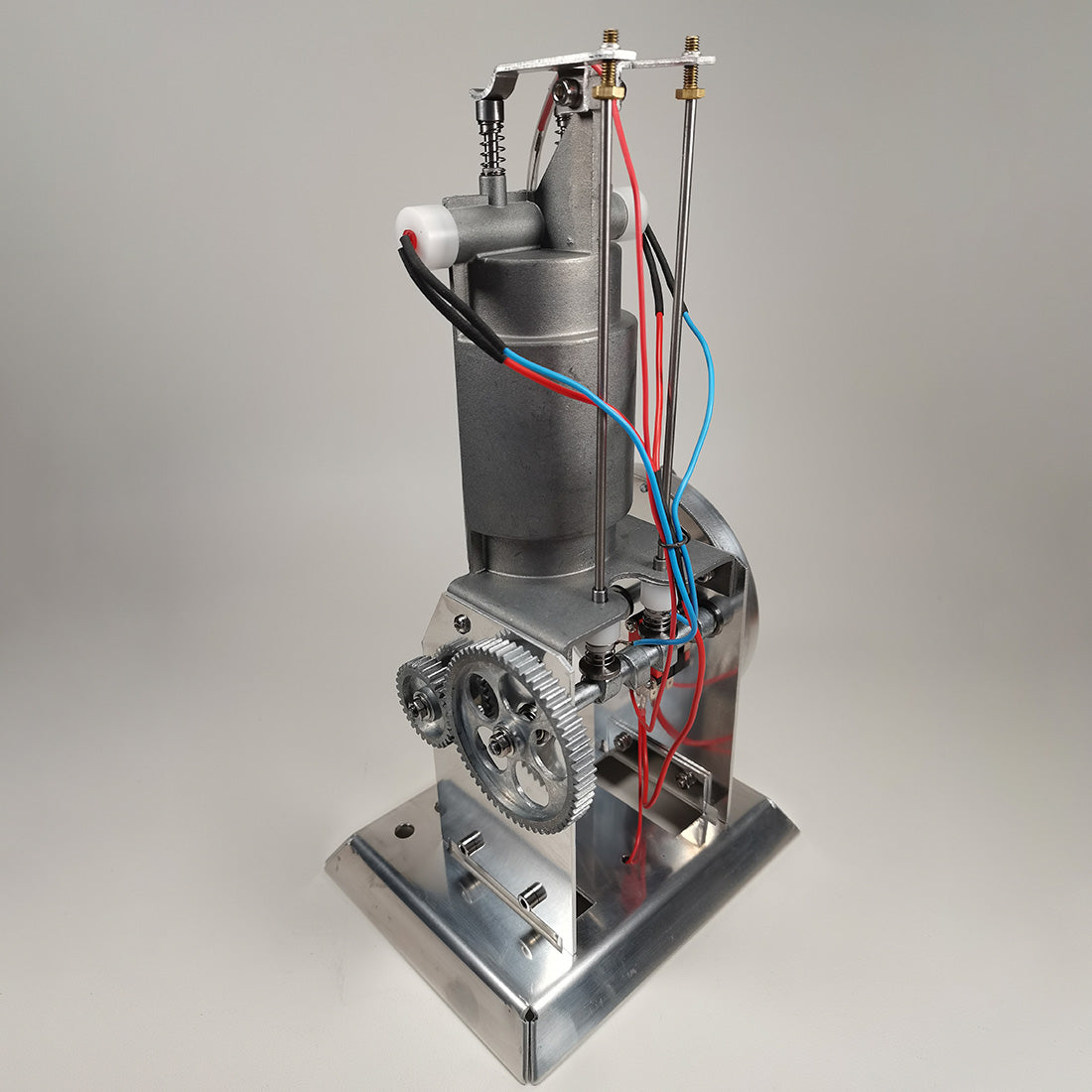 Single-Cylinder Four-Stroke Gasoline Engine Model for STEM Education and Experimentation Engine Model Diyengmod