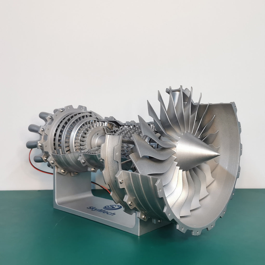 SKYMECH TRENT 900 Turbofan Engine DIY Assembly Kit - Realistic Working Model for Aviation Enthusiasts Engine Model Diyengmod