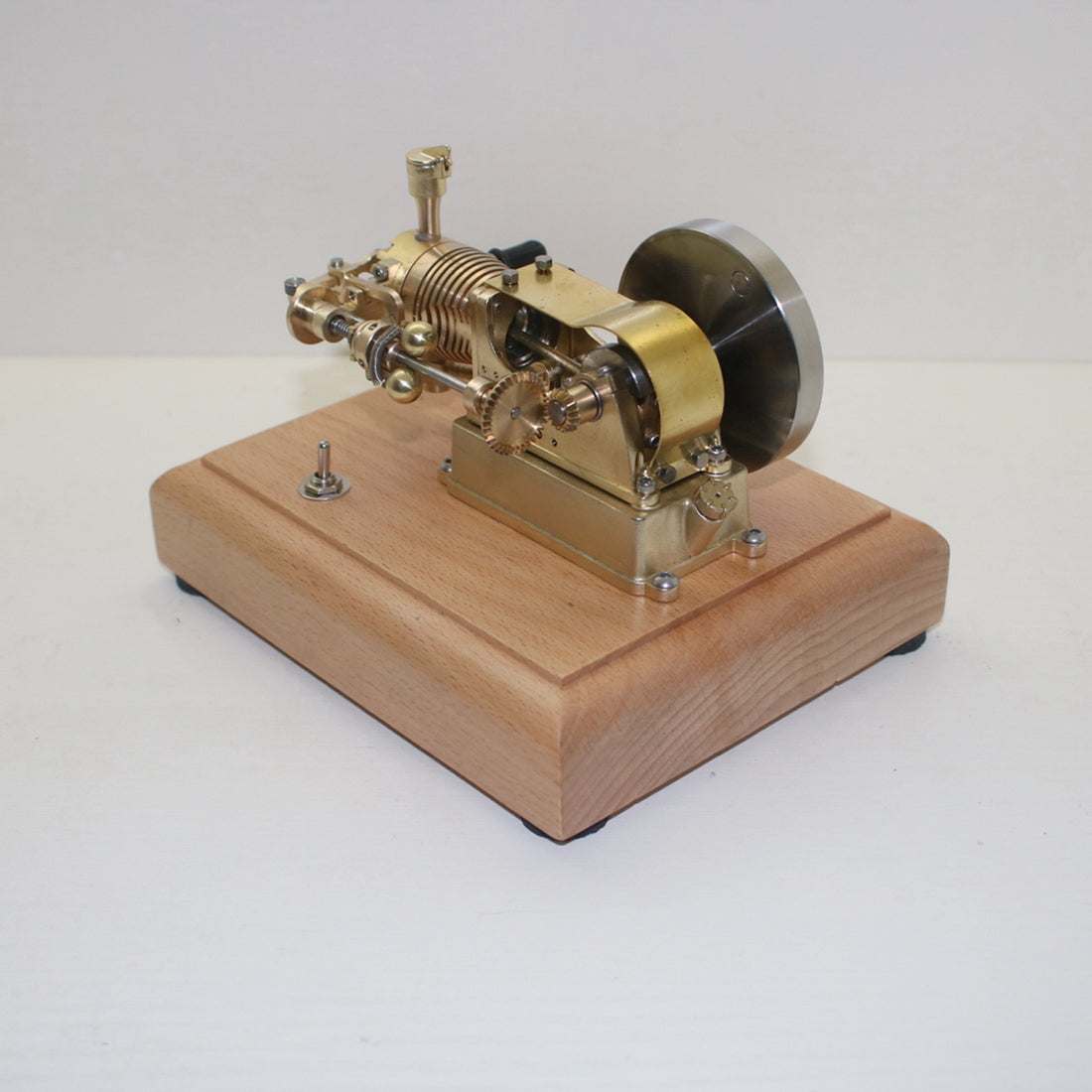 M20 Mini 4-Stroke Gasoline Engine Model with Speed Limiter and Wooden Base Engine Models Diyengmod